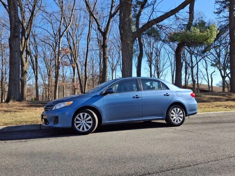 2013 Toyota Corolla 10th Gen - Image 3 of 12