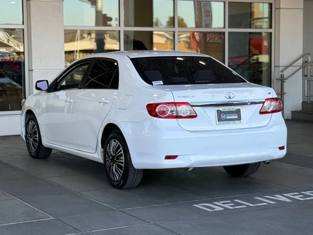 2013 Toyota Corolla 10th Gen - Image 9 of 12