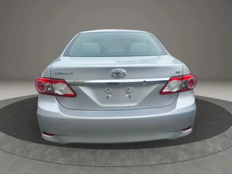 2013 Toyota Corolla 10th Gen - Image 5 of 12