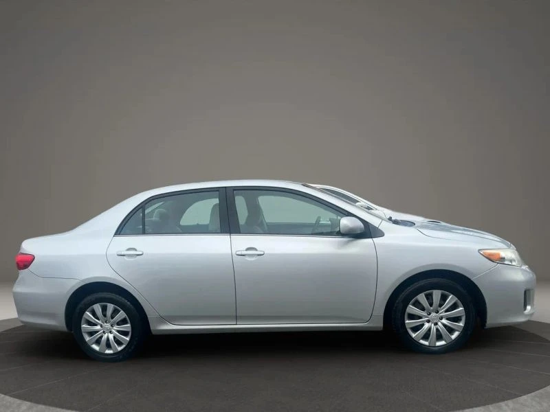 2013 Toyota Corolla 10th Gen - Image 3 of 12