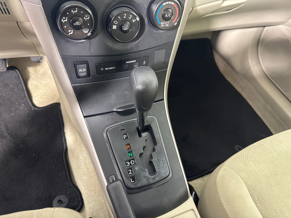 2013 Toyota Corolla 10th Gen - Image 17 of 21