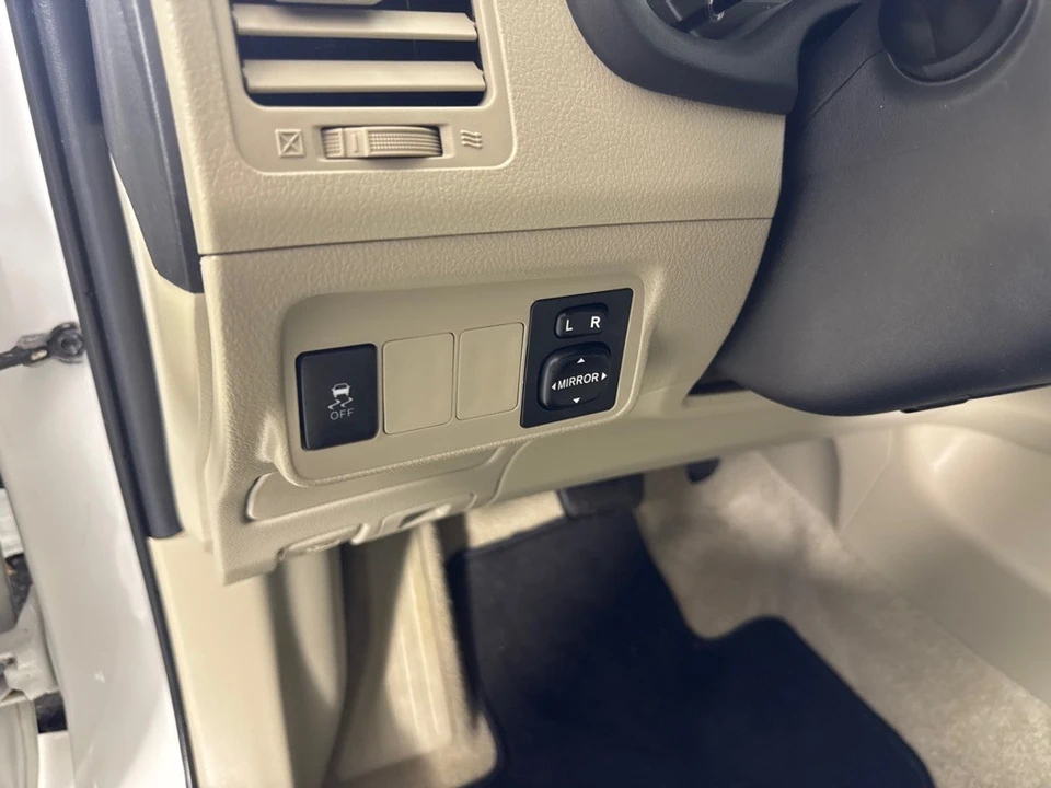 2013 Toyota Corolla 10th Gen - Image 14 of 21