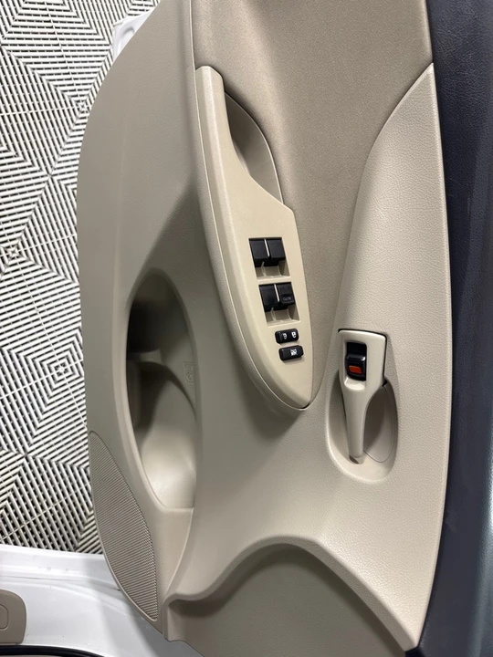 2013 Toyota Corolla 10th Gen - Image 11 of 21