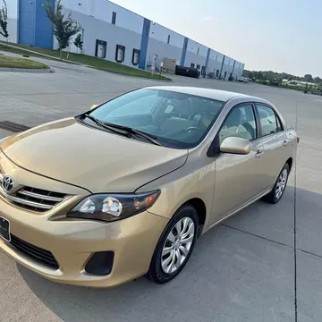 2013 Toyota Corolla LE Sedan 4D