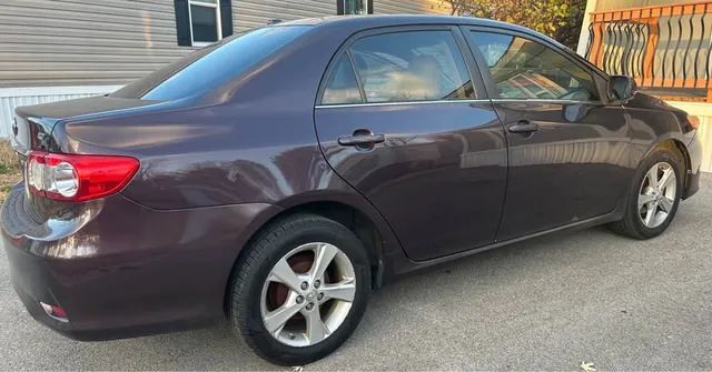 2013 Toyota Corolla 10th Gen - Image 3 of 13
