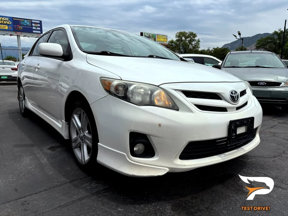 2013 Toyota Corolla 10th Gen - Image 2 of 15