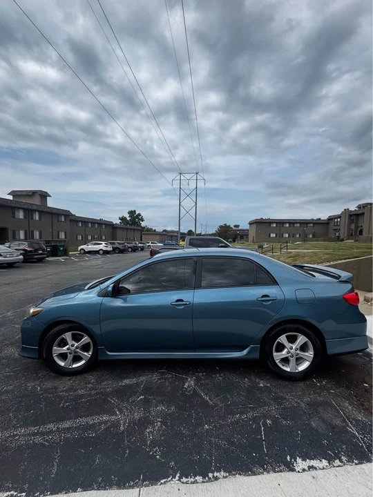 2013 Toyota Corolla 10th Gen - Image 2 of 6