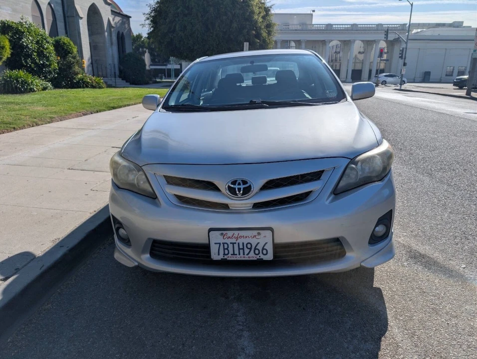 2013 Toyota Corolla 11th Gen - Image 3 of 16