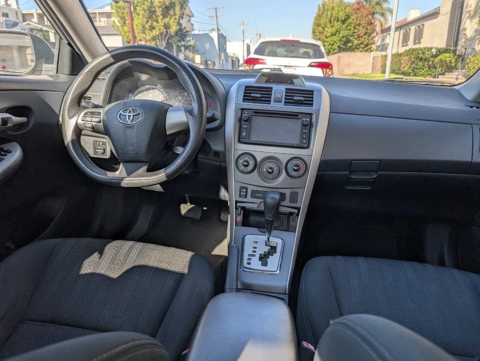 2013 Toyota Corolla 11th Gen - Image 14 of 16