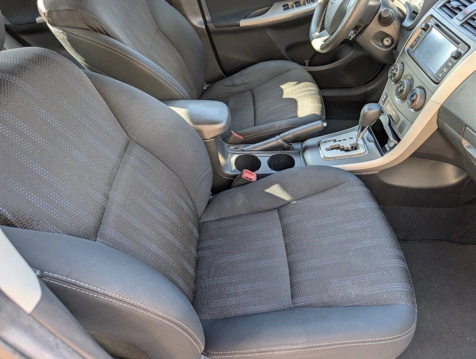 2013 Toyota Corolla 11th Gen - Image 13 of 16