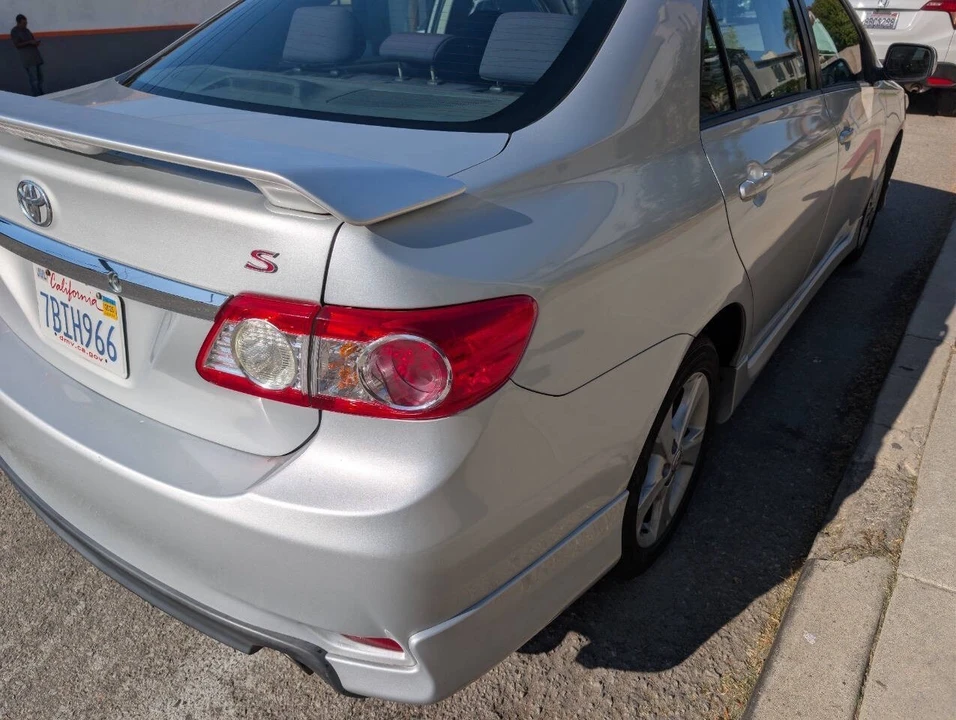 2013 Toyota Corolla 11th Gen - Image 6 of 16
