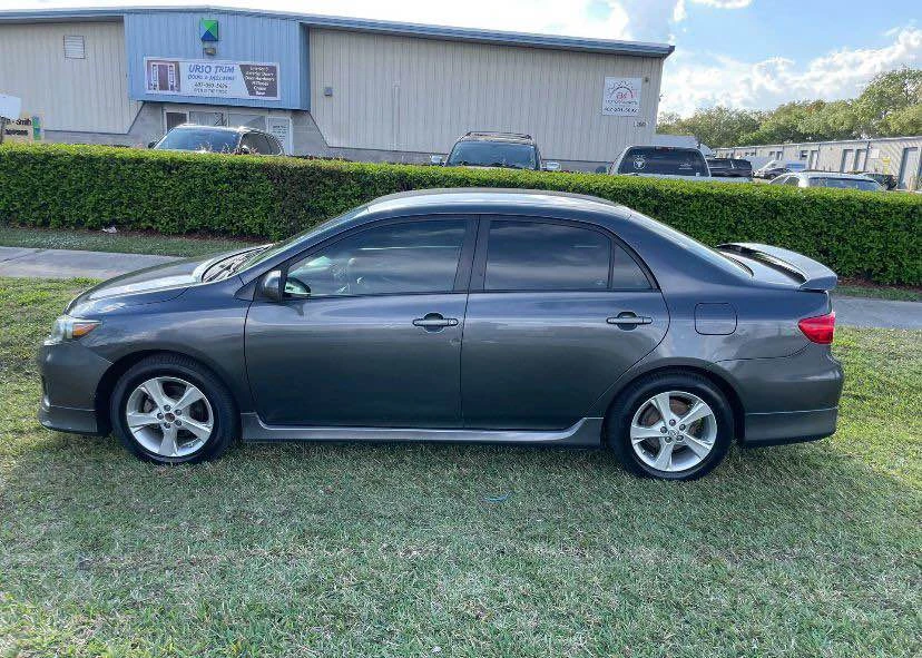 2013 Toyota Corolla 10th Gen - Image 11 of 15
