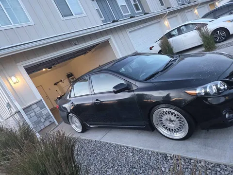 2013 Toyota Corolla 10th Gen - Image 3 of 11