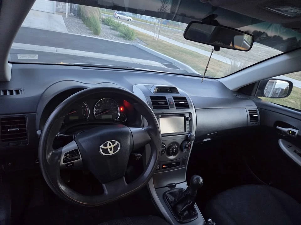2013 Toyota Corolla 10th Gen - Image 6 of 11