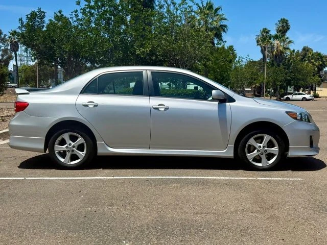 2013 Toyota Corolla 10th Gen - Image 4 of 21