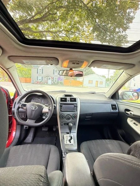 2013 Toyota Corolla 11th Gen - Image 11 of 12