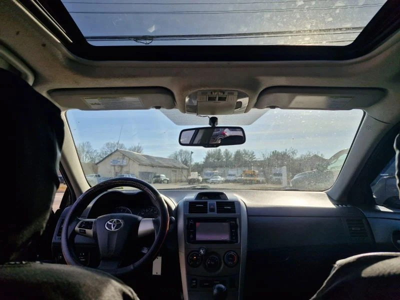 2013 Toyota Corolla 10th Gen - Image 7 of 12