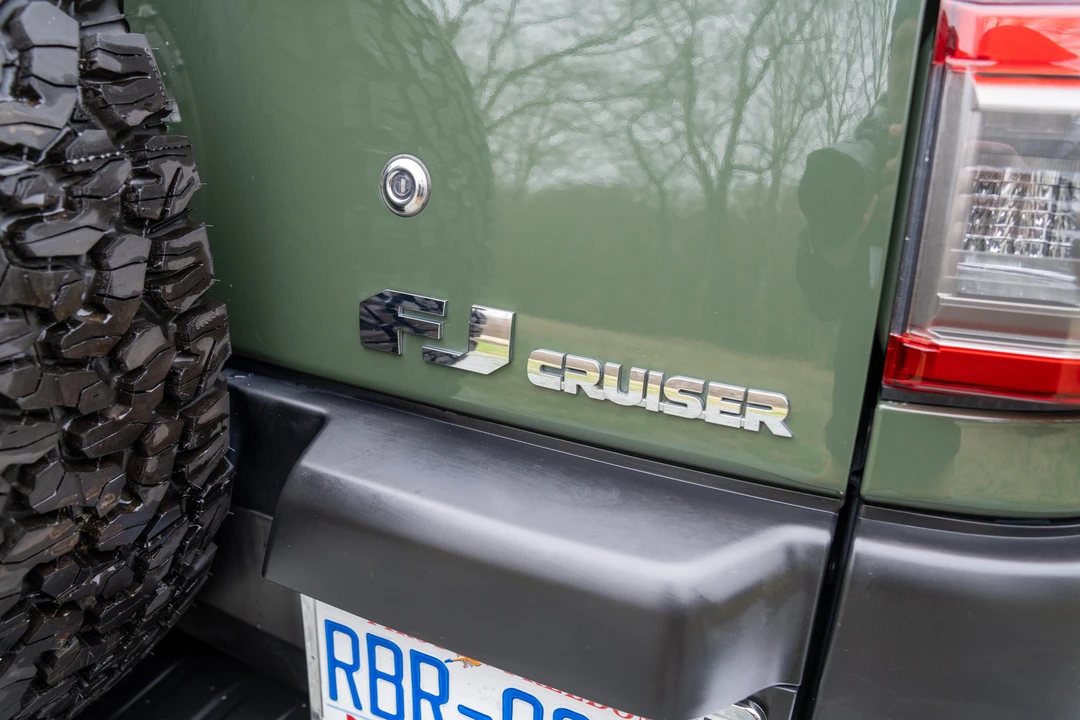 2013 Toyota FJ Cruiser - Image 24 of 31