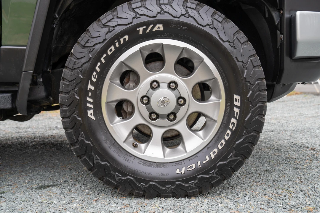 2013 Toyota FJ Cruiser - Image 30 of 31