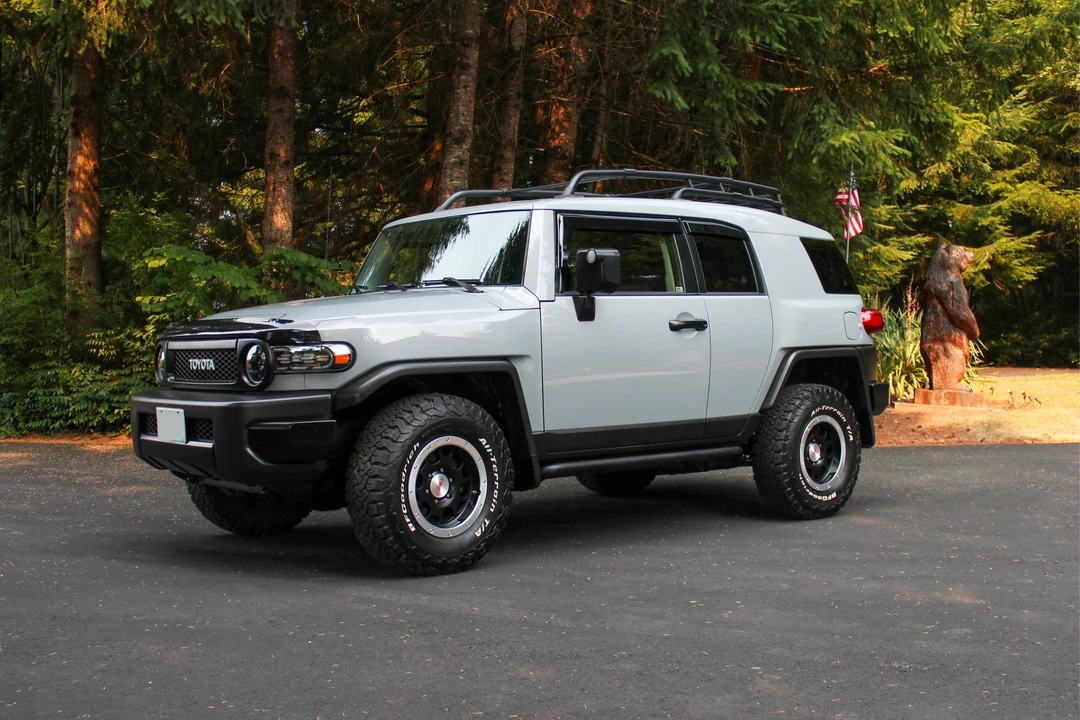 2013 Toyota FJ Cruiser - Image 4 of 31