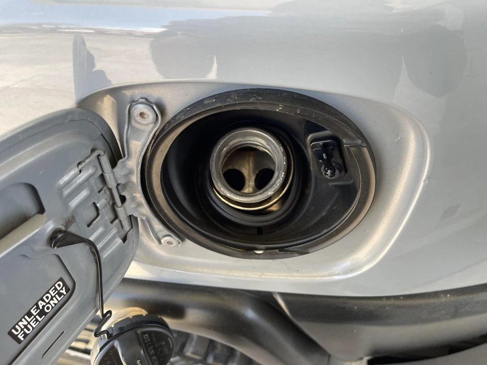 2013 Toyota FJ Cruiser - Image 7 of 8