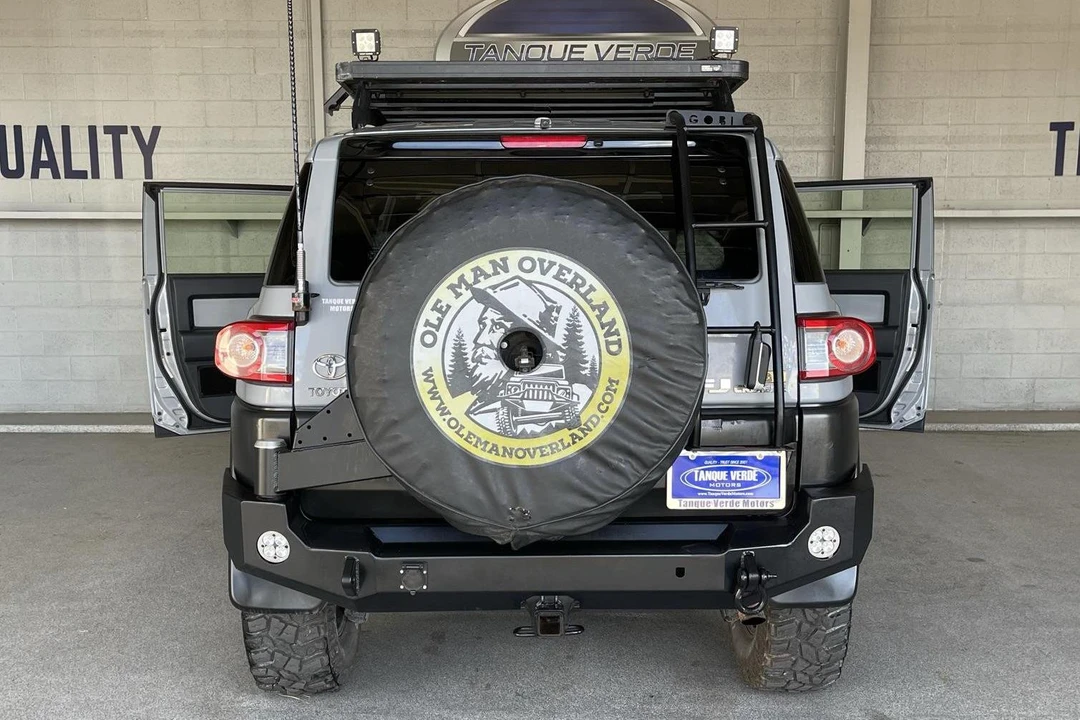 2013 Toyota FJ Cruiser - Image 5 of 8