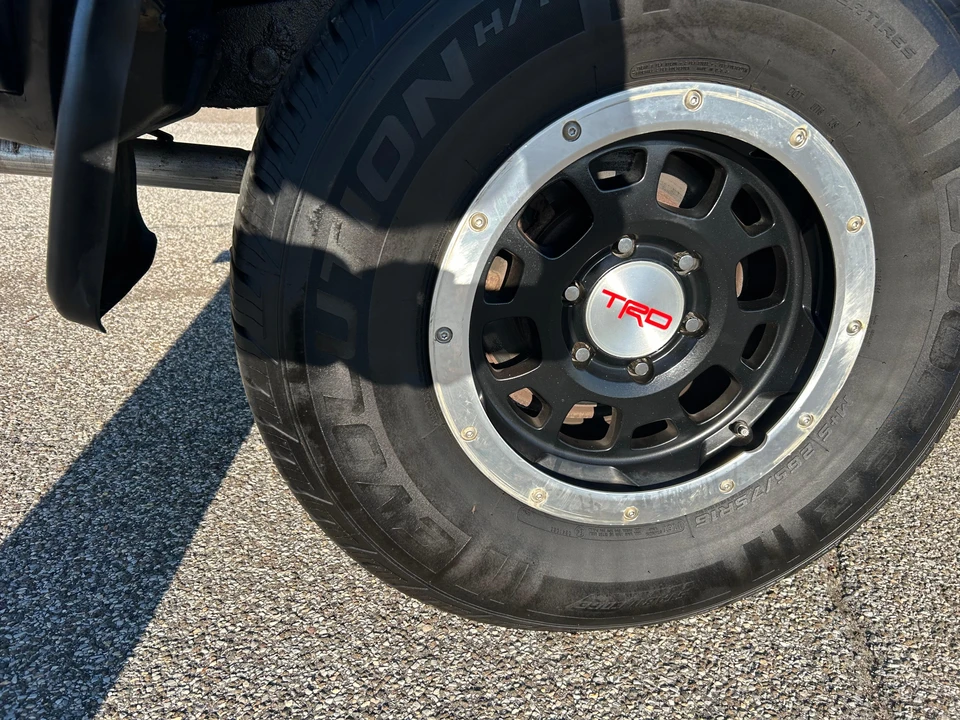 2013 Toyota FJ Cruiser - Image 30 of 31