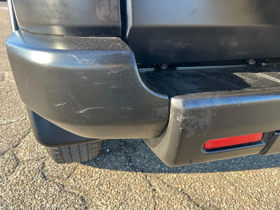 2013 Toyota FJ Cruiser - Image 18 of 31