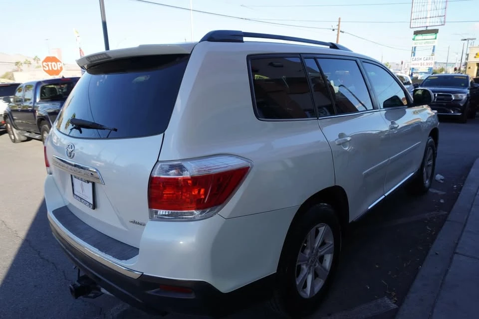 2013 Toyota Highlander - Image 6 of 20