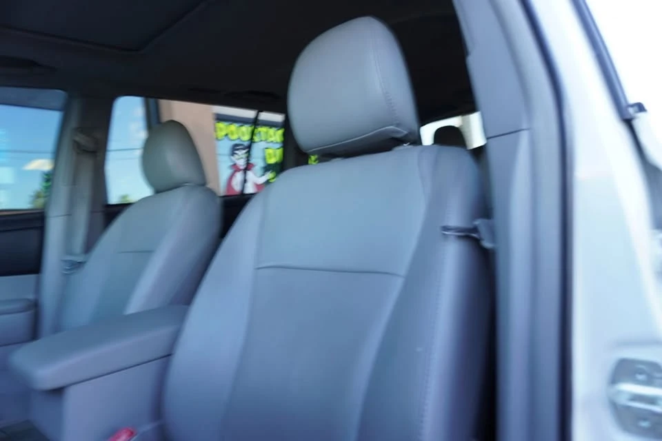 2013 Toyota Highlander - Image 14 of 20