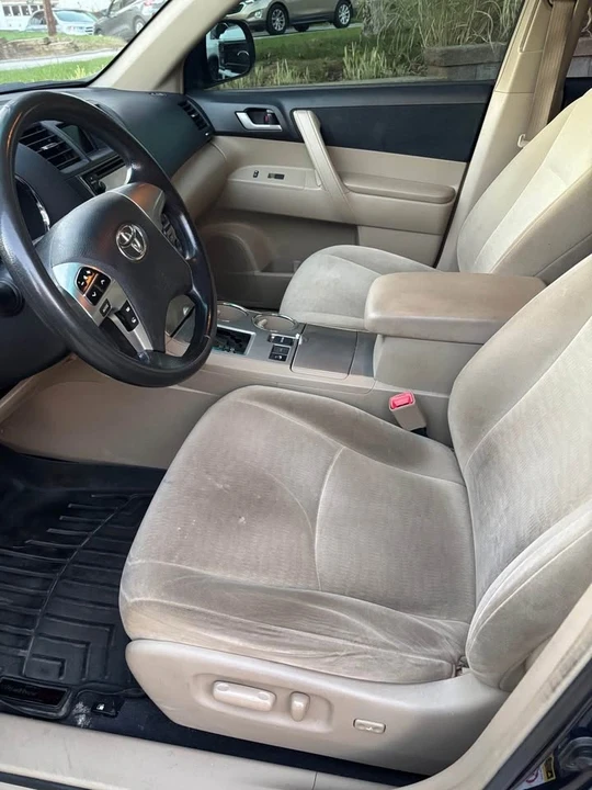 2013 Toyota Highlander - Image 4 of 10