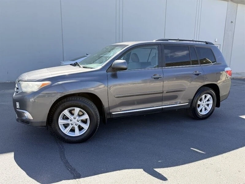 2013 Toyota Highlander - Image 3 of 12