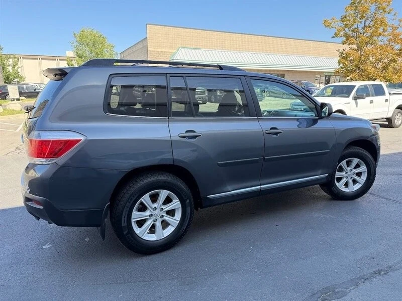 2013 Toyota Highlander - Image 12 of 12