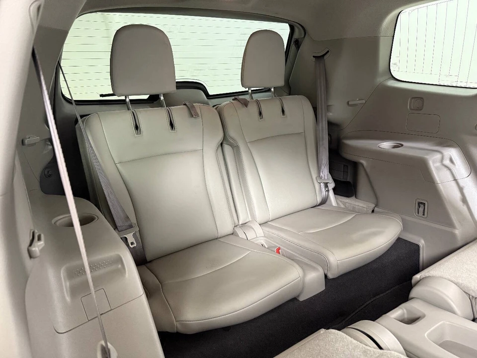 2013 Toyota Highlander - Image 16 of 21