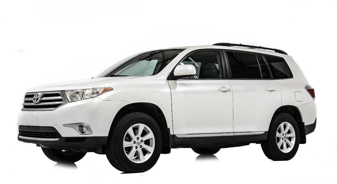 2013 Toyota Highlander - Image 2 of 12
