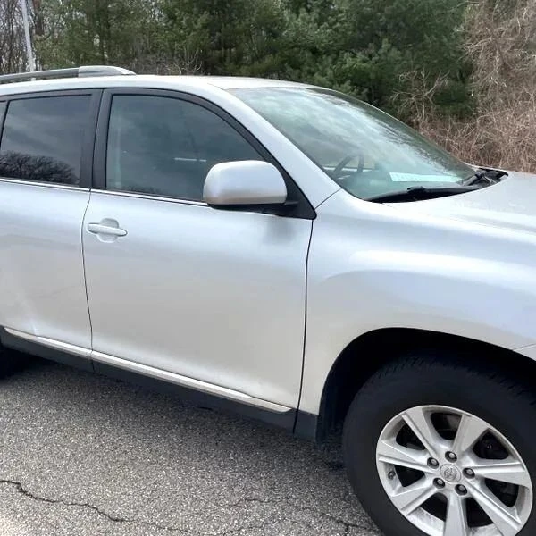 2013 Toyota Highlander - Image 11 of 12