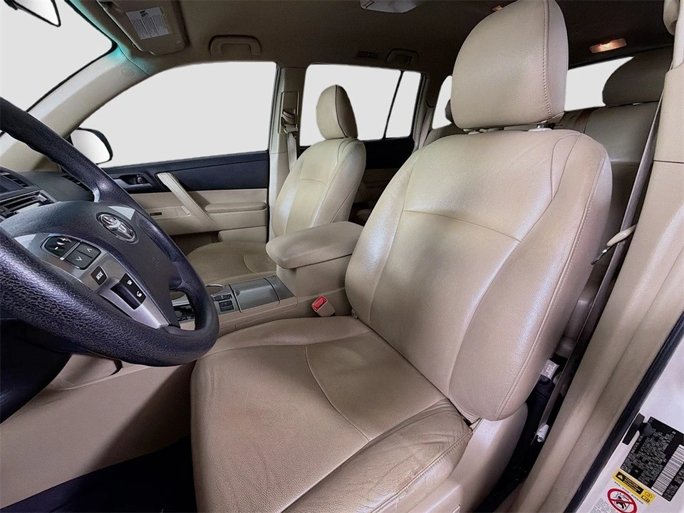 2013 Toyota Highlander - Image 12 of 12