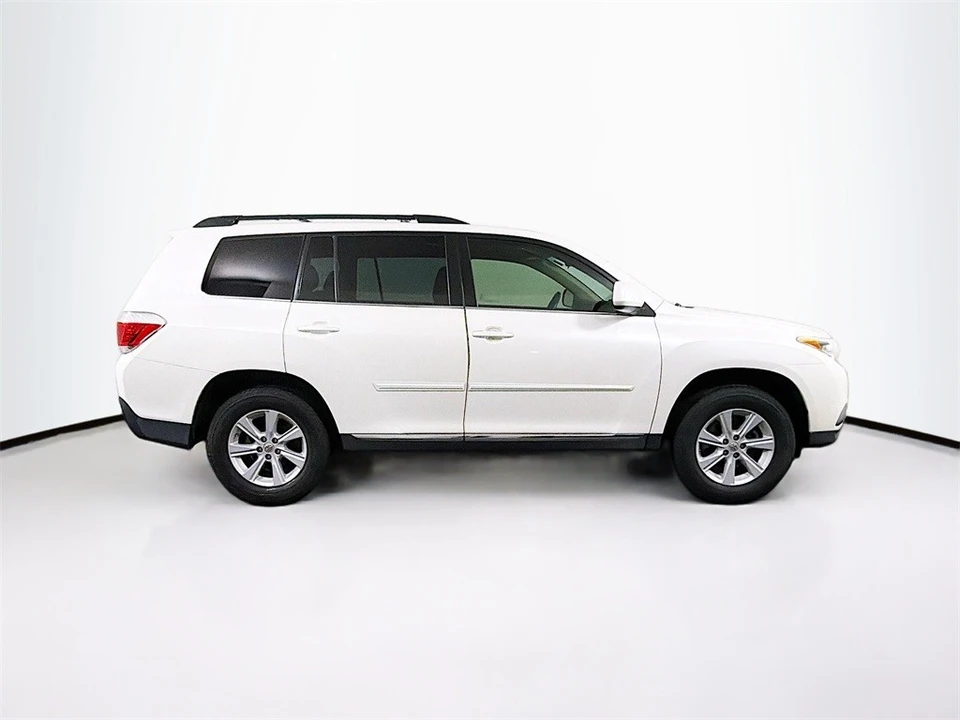 2013 Toyota Highlander - Image 8 of 12