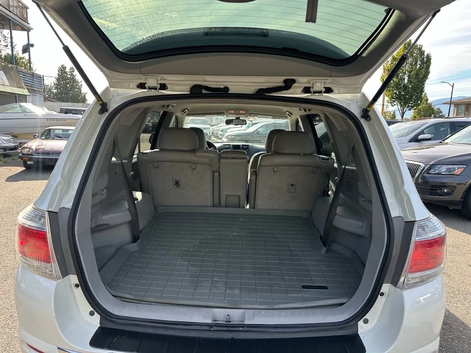 2013 Toyota Highlander - Image 9 of 20