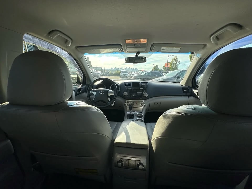 2013 Toyota Highlander - Image 13 of 20