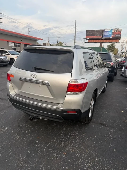 2013 Toyota Highlander - Image 5 of 17