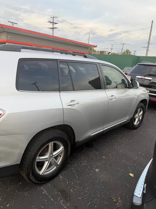 2013 Toyota Highlander - Image 3 of 17