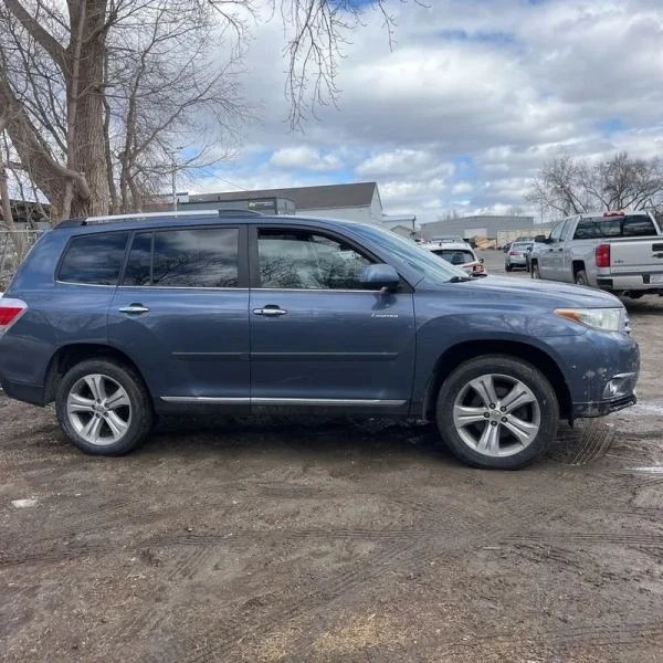 2013 Toyota Highlander - Image 10 of 12
