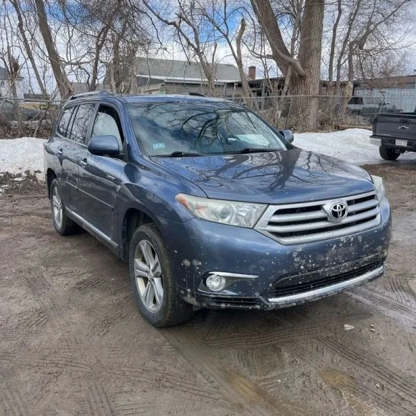 2013 Toyota Highlander - Image 12 of 12