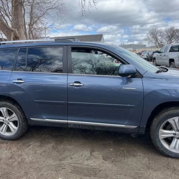 2013 Toyota Highlander - Image 11 of 12