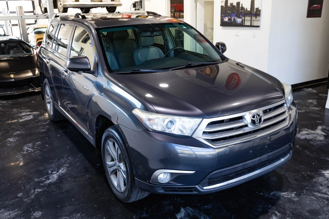 2013 Toyota Highlander - Image 21 of 21