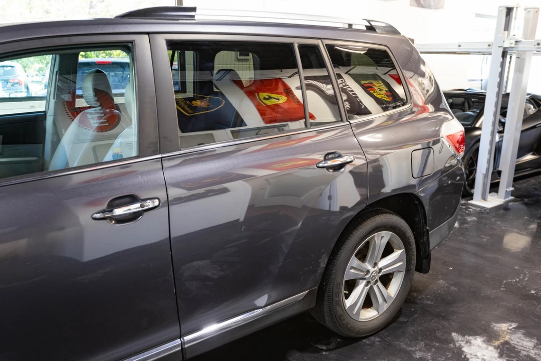 2013 Toyota Highlander - Image 7 of 12