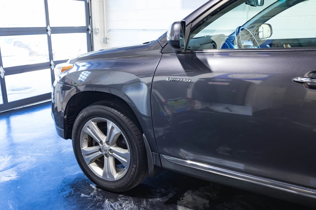 2013 Toyota Highlander - Image 4 of 12