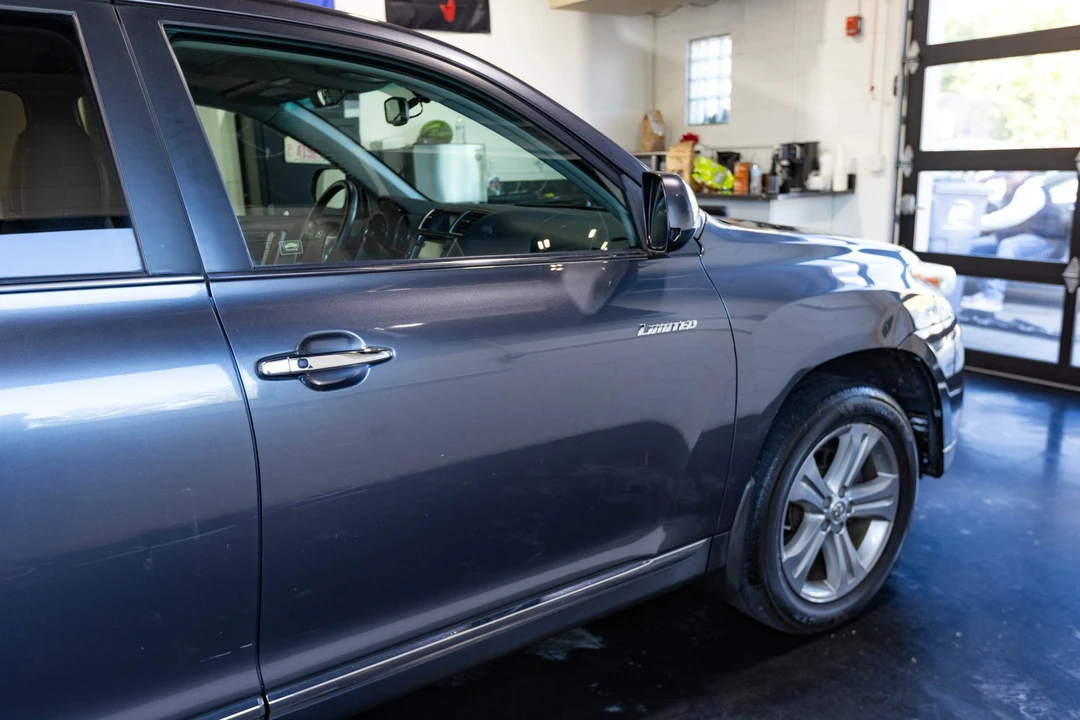 2013 Toyota Highlander - Image 16 of 21