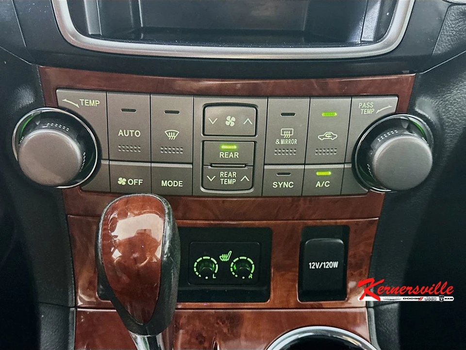 2013 Toyota Highlander - Image 18 of 21